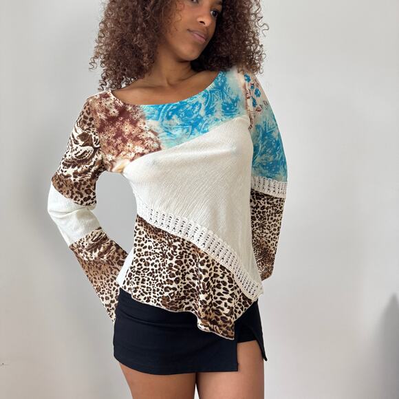 Vintage Patchwork Mixed-Print Asymmetric Long Sleeve Top with Lace Trim (M) - Picture 4 of 8